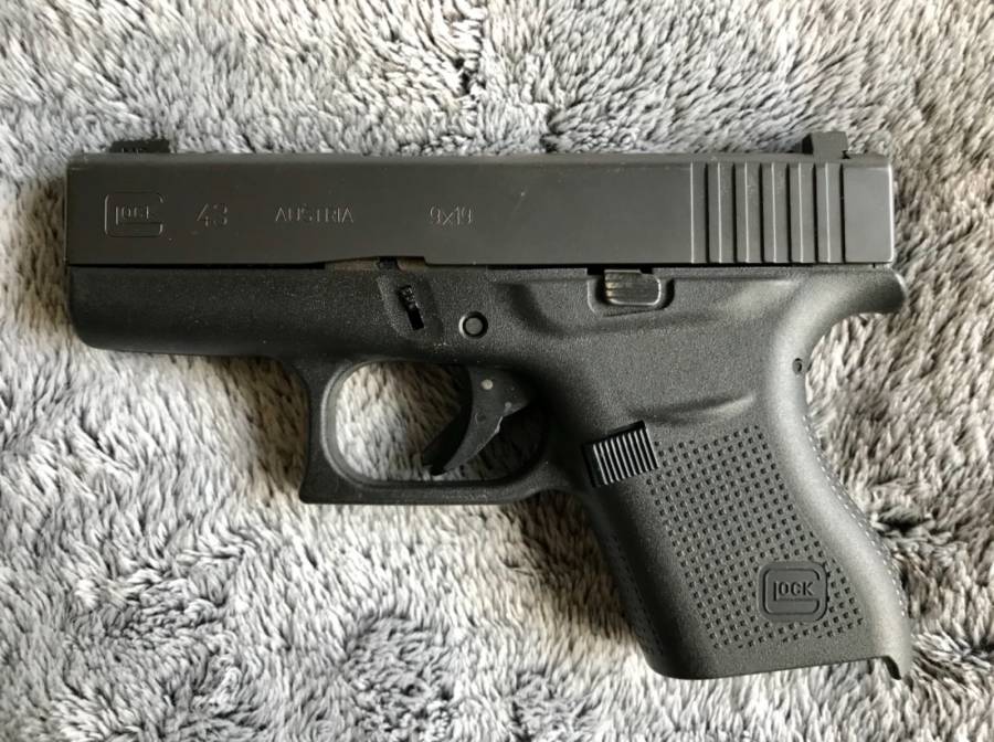 Glock 43, Glock 43 in excellent condition (fired under 500 rounds) with the following accessories:
- 1 x CKCS RH IWB holster
- 1 x CKCS trigger guard holster
- 1 x CKCS ISB magazine carrier
- 2 x Glock magazines
- 1 x +2 Vickers Tactical magazine extension
- Meprolighy TRU DOT night sights
- Original Glock Carry case