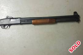 Mossberg 500 Pump Action Shotgun, R 4,500.00