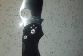 Price drop Spyderco pm2, Price drop R2200 onco. Hi guys. Selling my spyderco pm2. Knife in excellent condition. Was carried and used a little. Only been sharpened once and stroped. Selling as I've had to swop to carrying a multi tool for work. Will include postage. Have the original box, paperwork and reciepts. Please msg me for pics