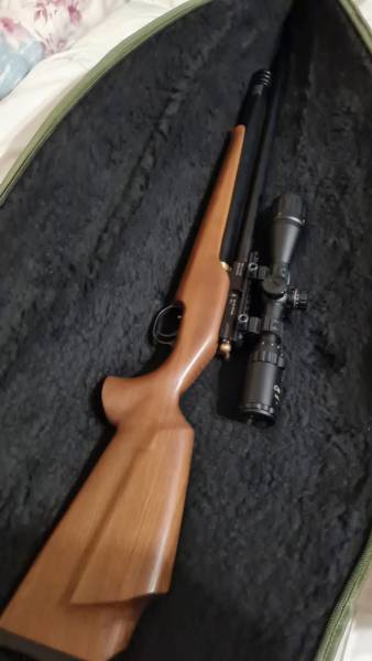 Zbroia Xopthur 5.5mm/.22", Price negotiable
Used only a few times,  bought it new February 2020,  have invoice as proof
Zbroia Xopthur 5.5mm/.22
Scope Comet 329x40 AO and mounts included
2 x Magazines included
As new
Can deliver in Gauteng area