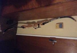 Jandao Recurve Bow, R 2500 Negotiable... This bow has only shot a few arrows, Still Mint condition with site.
 