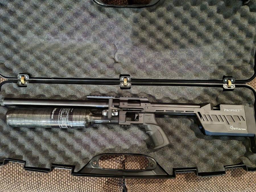 RTI  Prophet 2, Brand new RTI Prophet 2 air pcp
300BAR,adjustable regulater from 80bar to 180 bar,shoots pellets and slugs
20 MOA  Picatinny scope mount rail, 12 round mag,70 cc plenum