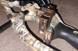 Hoyt TurboHawk Ats 500 for sale , Good Day
i am selling my Hoyt turbohawk XTS500
Accessories:
7 easton arrows
Set of rage broadheads
Bowbag
Bow sling 
Trigger

The bow is currently set at around 70#

Specs: 
Draw weight -70 to 80
length-30