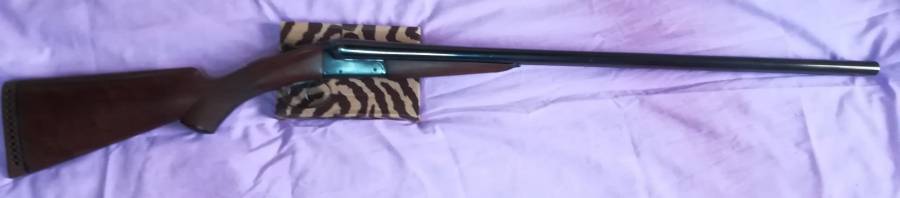 SHOTGUN FOR SALE, C.G. Bonehill shotgun. Very good condition. R8000