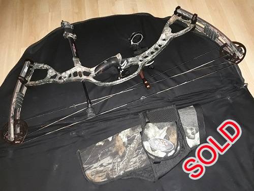 Hoytt CRX 32 , Hoyt CRX 32 60-70lbs, Immaculate Condition Hoyt CRX32 Compound. Fully kitted. Drop Away Rest Single Point Sight. Trigger Bow Bag. Arrows Hunting Tips still sealed. Stabilizer Please let know if more pics needed.  Gunafrica only allows 5 photos
