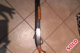 12 Br Winchester Defender pump, R 7,000.00