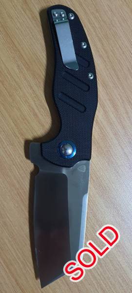 Kizer Sheepdog XL knife, KIZER Sheepdog XL Black G10 Knife for sale. Brand new. Black G10 handle. Asking price : R1400.00