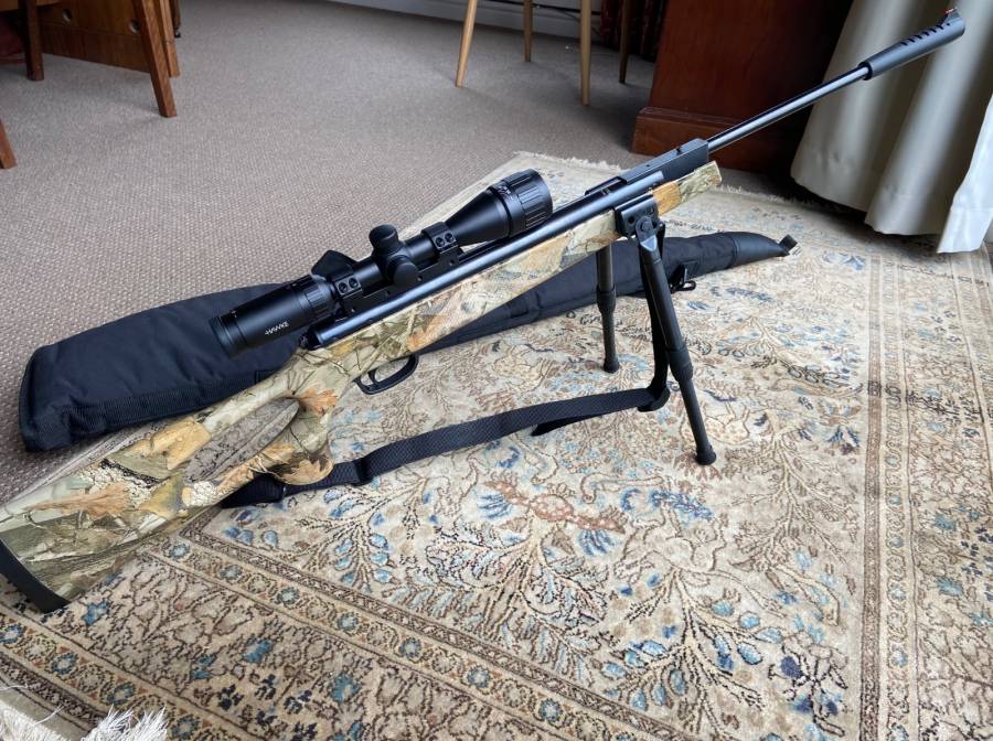 Air rifle Winchester 1250 CS, Used Winchester 1250 CS air rifle 2015 model with stand, built -in compressor and carry bag. Excellent condition R2000.00

Excluding Scope, including Scope R4,000.00 