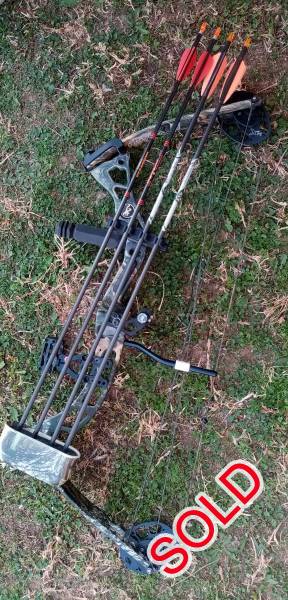 Browning Micro Adrenaline HX compound bow , Browning Micro Adrenaline HX compound bow in excellent condition. 50lbs draw weight, 18-27