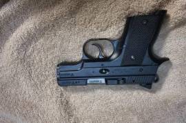 CZ 2075 RAMI , Cz 2075 RAMI
as new,
Shot Less then 50 rounds
compact pistol 
Smallest of the cz 75 series 
Full metal 
2 magazines incl, (1 of which has extension can take up to 14 rounds)