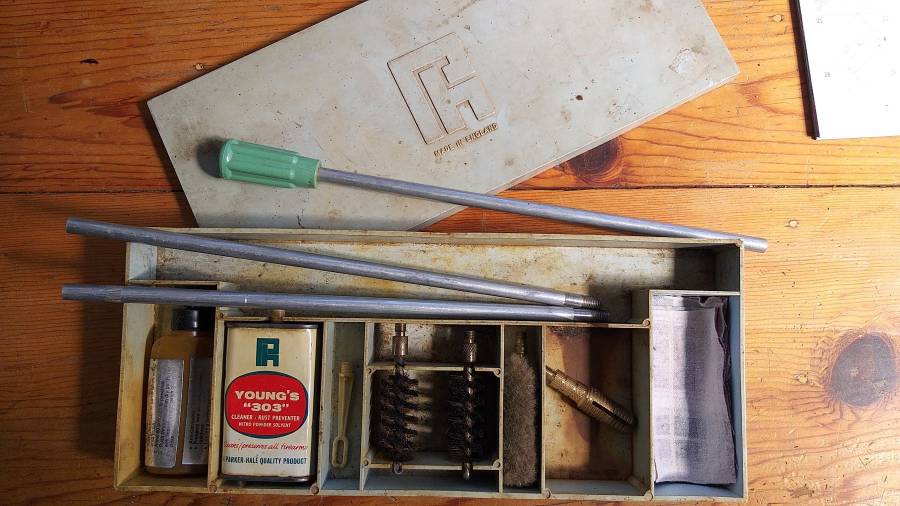 Parker Hale Vintage Shotgun cleaning kit., R 250.00