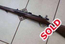 ZOLI 270 FULLSTOCK, ZOLI FULLSTOCK
Fired less than 40 shots
Very good Condition
Fitted with Piccatiny Mounts
Price R 15 900
Preferred communication via WattsApp on 083 6000 482