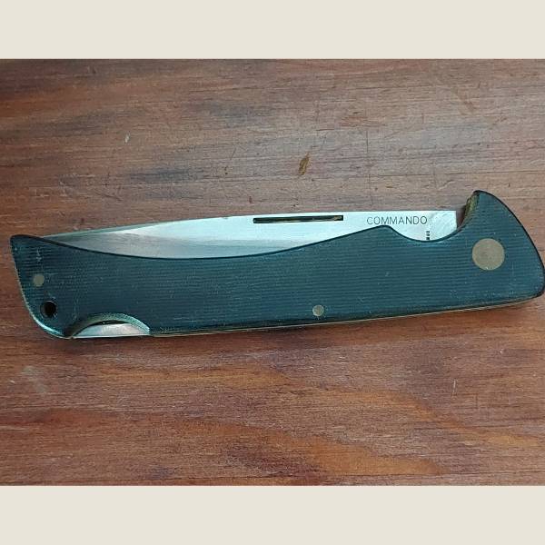 Aitor Inox Commando folding knife - Spain, Aitor Inox Commando folding knife in good used condition.  Made in Spain.
Overall length is 24.5 cm opened
Delivery is not included in the price