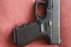 Pistols, Single Shot Pistols, Glock 23 for sale. Like new, R 6,500.00, Glock, Glock 23, .40, Like New, South Africa, Gauteng, Pretoria