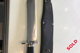 COLD STEEL NATCHEZ BOWIE IN SAN MAI III, Cold steel Natchez Bowie in SAN MAI III 11 - 3/4 INCH Blade - Discontinued Production - Very Collectable - Perfect Condition - Never Used/ Carried - Including Original Sheath - Contact Dylan or Rob 031 765 8792/ 062 495 0939