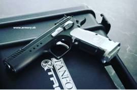 Tangfoglio Limited CUSTOM extreme, Tangfoglio Limited CUSTOM Extreme pistol. As new in Box with all extras. Currently in dealers stock in Durban. Pistol has fired 300 rounds of factory ammo in its life. Brand new. 