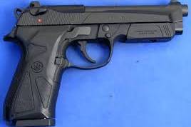 beretta 90 - tw0, limited edition beretta 90 two

40 cal

box and accessories incl

will ad a laser or torch 

0826030455