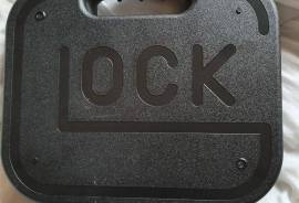 Glock 19 Gen 4 like new, Almost like new, comes with 2x Magazines. I will throw in ankle holster for free.