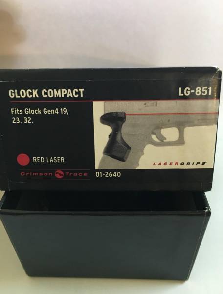 Crimson Trace for Glock 19, Used Crimson Trace grips for Glock 19 gen 4.
Back activated.
Works perfectly.
