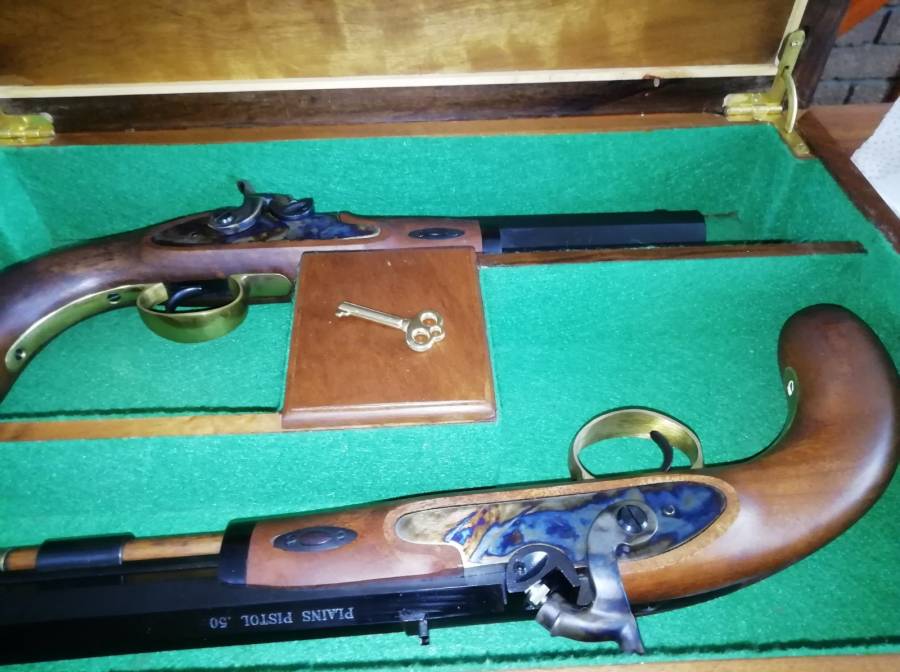 Lyman Plains Pistol 50cal Dueling Set in case, Lyman Plains pistol 50Cal Dueling Set, in Solid Teak case, with Maple inlays and Brass furnishings. 
Pistols are unfired!
These are PROOFED Blackpowder Pistols and NOT TOYS (No license needed)
Selling part of my personal collection.