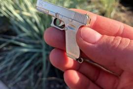 2mm pinfire gun Glock 17