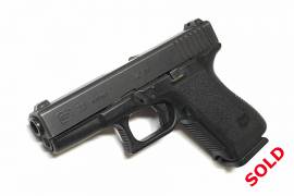 Glock 23 Gen 2 FOR SALE, Glock 23 Gen 2, .40 S&W semi-auto pistol for sale from dealer.
Includes extra magazines.

Please go to this link for more information and to make an enquiry on this firearm: http://theguntrove.co.za/browse-firearms/glock-23-gen-2/

The Gun Trove
www.theguntrove.co.za