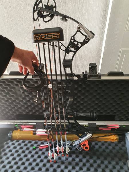 ROSS BOW for sale, 29 Draw Lenght x 70 Draw weight SPOT HOGG sight 21 ...