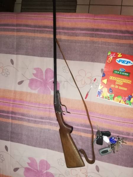 Savage/Stevenson , I have a Savage/Stevenson Vintage Rifle Double Barrel Side by Side. 
​​​​​​.22/410 Combination 
Looking to sell it.

 https://www.leeroysramblings.com/savage_-stevens_311_series%20_double.html
​​​​