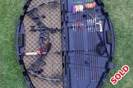 Hoyt Maxxis 31 RH compound bow, Hoyt Maxxis 31 RH compound bow in excellent condition. 60-70lbs draw weight and 29