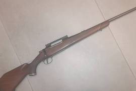 BRNO 30-06 Springfield, Classic BRNO hunting rifle in very good condition fitted with piccatini rail and threaded for silencer.