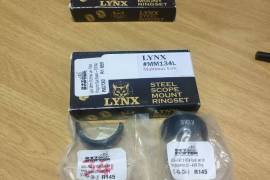 LYNX 34mm Low stud rings, Two sets of rings, the Multimax is brand new, never used. The other set was fitted but never used, the scope was mounted on another rifle with a rail.

LYNX Multimax 34mm low with 20MOA inserts stud rings R500

LYNX 34mm low stud rings R350

Can be sent with paxi @ R60

Whatsapp Nico: 073 789 1069