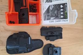 Aliengear Shapfeshift Holster, core carry pack, Aliengear Shape Shift, Core Carry Pack, modular holster system for CZ P07. Allows you to carry in various positions, currently run IWB and mag carrier. Retails in SA for R3750. Asking R1500neg whattsapp Nick 060 527 2309
