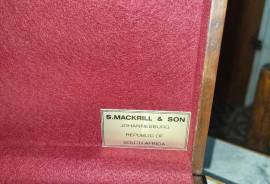 Mackrill Lion Knive Set, Brand new. Collectors item. Very rare.