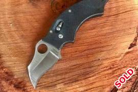 Spyderco Dodo, Very rare and unique Spyderco Dodo

Carried a few times and opened some cardboard boxes, doesn't have a box

Price includes postnet to postnet

Whatsapp on 083 604 3303 for any further information
·  Overall Length:6.125