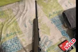 7mm remington magnum, gun in good condition, comes with- die set, some bullets, ammo, 3/4 tin of s385 propellant aslo included, no scope on rifle but picatiny raill is fitted
