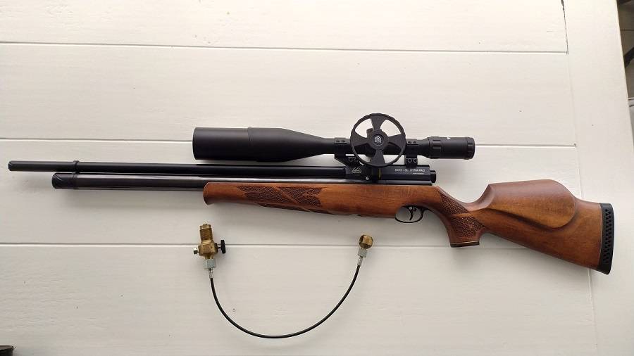 AIR ARM S410–SL XTRA FAC 4.5mm /.177 PCP AIR RIFLE, Air Arms 4.5mm rare competition PCP air rifle
Gun is in mint condition and extremely accurate as it was built for competitive shooting.
Shoots up to 44-gr. pellets. Includes Nikko Stirling Nighteater 6-24x56 scope for very low light conditions.
Power adjusting valve with built in manometer to measure pressure.
Gun with scope, filling adaptor and bag
Bargain @ R12000
 
