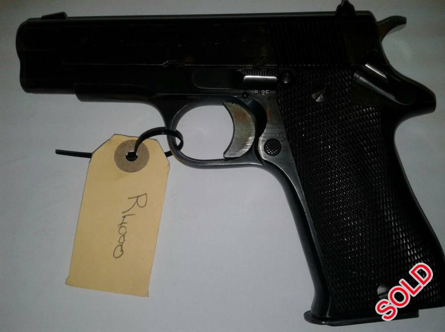Star 9mmP Compact , please come and view this good looked after Star Pistol.
cape guns and ammo .