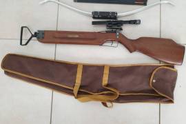 Crissbow Crossbow, Crissbow Crossbow in good condition with original bag, only the 'string' missing.
No longer imported into SA