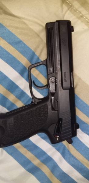 Mr, Selling my Hk usp 9mm with 2 extra magazines. Less than 2000 rounds through the chamber.
Please phone / whatsapp Michael-084 381 7086
Heidelburg Gauteng