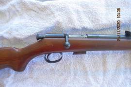 .22 Rifle, BSA Sportsman 5 .22 long rifle in very good condition.