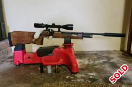 CZ 200 s 4,5 mm PCP air rifle with extras , Mint condition CZ 200 s PCP air rifle with silencer and magazine. 