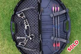 Hoyt Ignite RH compound bow. , Hoyt Ignite compound bow in mint condition. 15-70lbs draw weight. 19-30