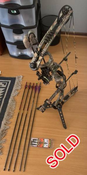 Hoyt Alphamax 35 RH compound bow , Hoyt Alphamax 35 RH compound bow in immaculate condition. 
60-70lbs draw weight and 30