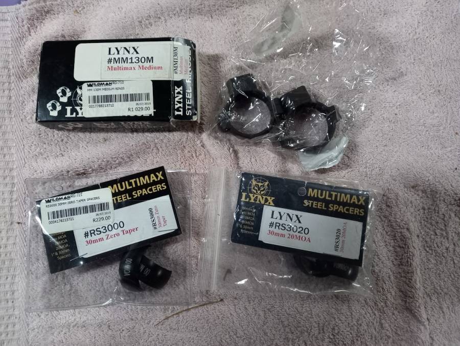 LYNX MULTIMAX 30MM MEDIUM RINGS WITH INSERTS, OPENED BUT NOT USED - BRAND NEW - AS PICTURED.
INCLUDES SET OF 0 MOA AS WELL AS 20 MOA INSERTS.
PLEASE ENQUIRE VIA SMS/WHATSAPP ON 082 553 4598.