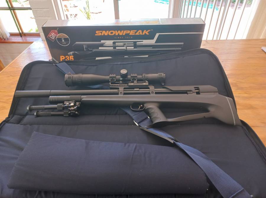 Snowpeak P35 .22, P35 [.22] rifle obtained in May 2022, in excellent condition [like new with rifle box]
Custom designed & manufactured rifle bag 
Custom made silencer & bi-pod barrel clamp [by Airgunworx]
Additional magazine 
User manual and accessories [eg: fill probe, allan keys, pellets & seals]
R12300.00 negotiable [Total package value  in excess of R14000.00]
Scope, mount & bi-pod not included
Rifle shoots 18mm groups at 40m [Patriot indoor range]
Reason for selling - have opportunity to purchase an FX air rifle

 