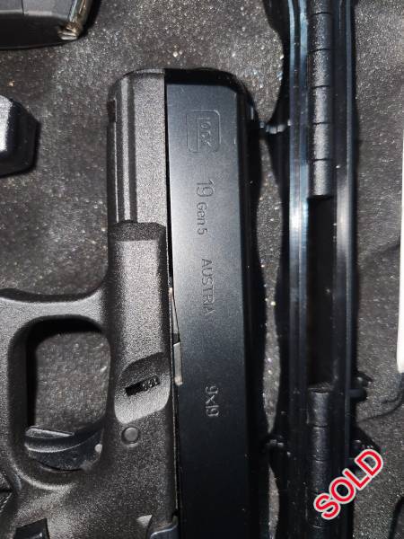Pistols, Single Shot Pistols, Glock 19 Gen 5 with Kydex (Inside) Holster, R 12,500.00, Glock, 19 GEN 5, 9mm, Like New, South Africa, Gauteng, Boksburg