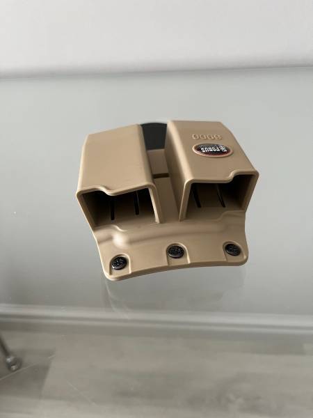 Fobus Paddle Magazine Holder for all Glock 9mm Mag, This Fobus Paddle Magazine Holder is still brand new and has never been used. It works with all Glock 9mm Magazines.