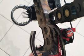 [SOLD] Mathews Monster MR7, Bow and kit for sale.

Bow is right handed with a draw length of 30.5