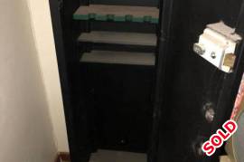 4 x Rifle Safe, I Have a 4x rifle safe for sale.
- 2 x locks
- 2 x keys
- SABS Approved

Price is negotiable.