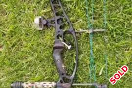 hoyt alphamax 35 compound bow RH, 
Hoyt Alphamax 35 compound bow in very good condition 60-70 lbs 29